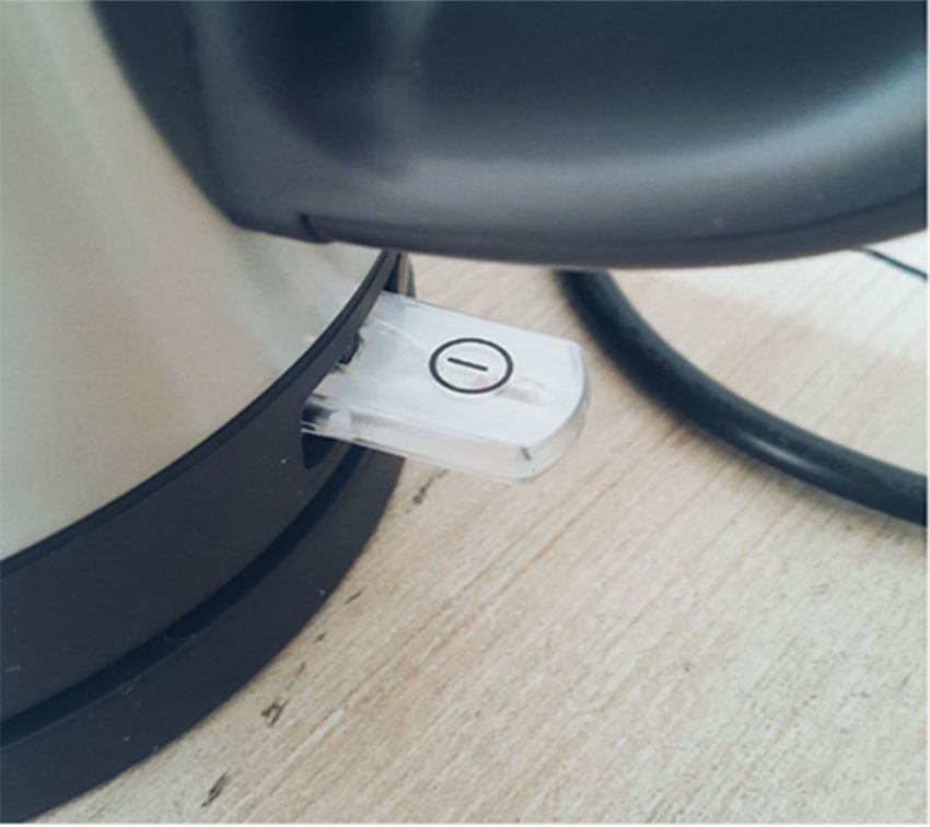 Ấm đun nước siêu tốc Electrolux EEK1505S - Hàng chính hãng