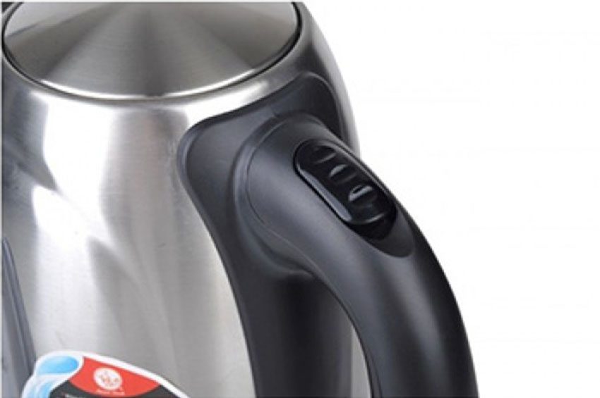 Nút khóa mở nắp của ấm đun nước siêu tốc 1.7 lít Elmich KES-6868