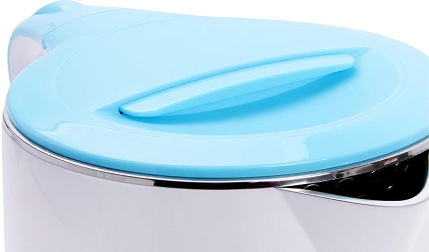 Thiết ké nắp gài thông minh của ấm đun siêu tốc Comet CM8218N-WB