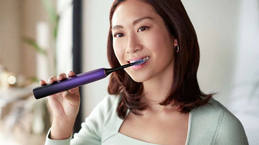 Bàn chải đánh răng điện Philips HX9911/74 - Hàng chính hãng