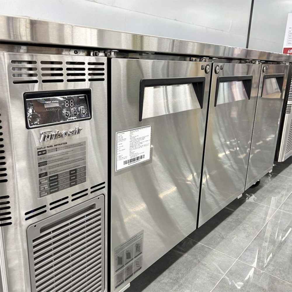 Bàn đông công nghiệp Turbo Air KUF18-3P - Hàng chính hãng