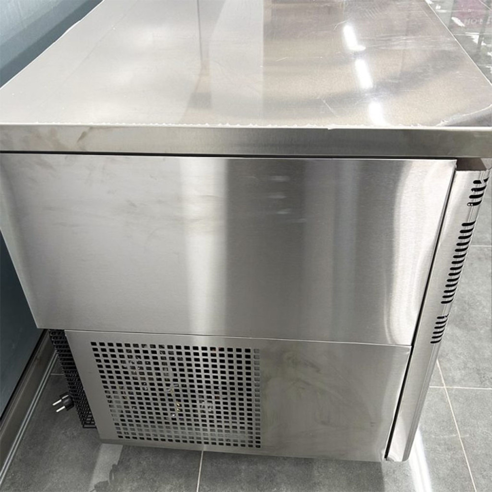 Bàn mát công nghiệp Turbo Air KUR18-3P - Hàng chính hãng