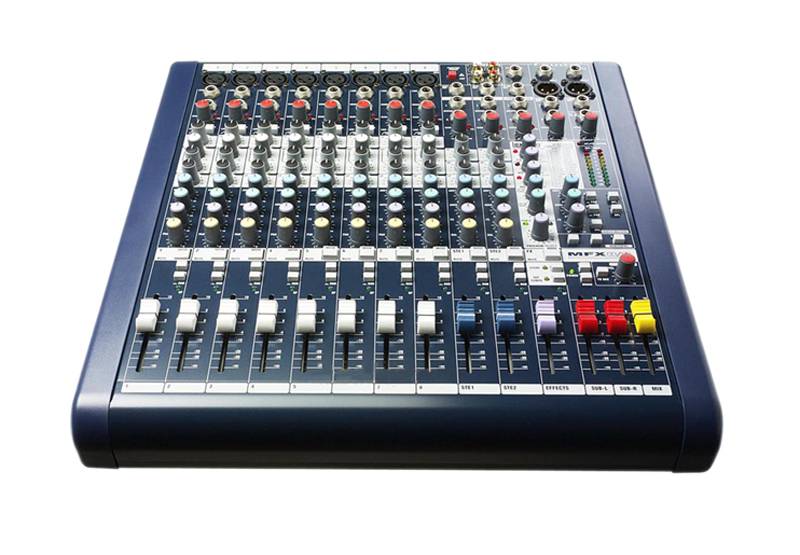 Có 8 kênh Mono và 2 kênh Stereo chuyên sử dụng cho hệ thống âm thanh chuyên nghiệp