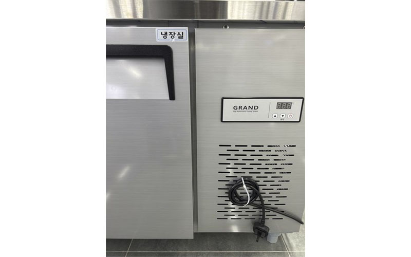 Bàn Salad công nghiệp Grand Woosung CWSM-090RB - Hàng chính hãng