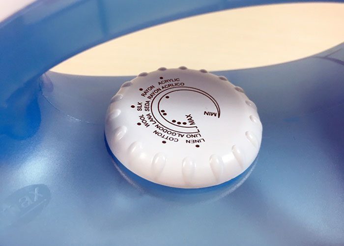 Bàn ủi Comet CM1126