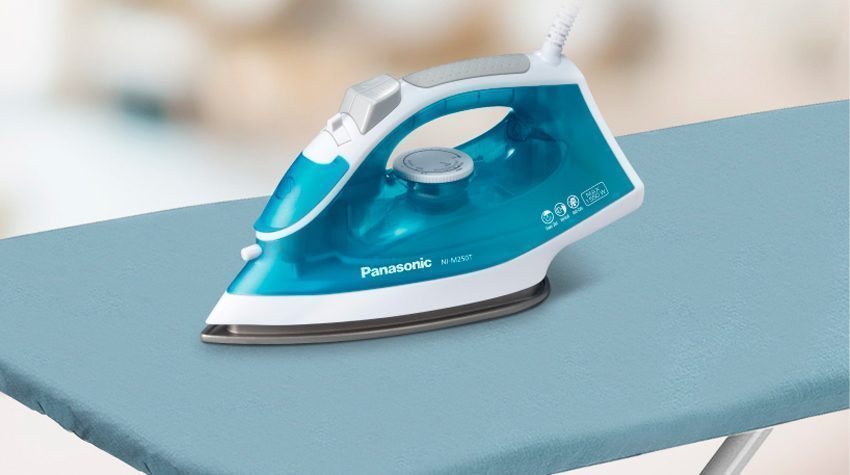 Bàn ủi Panasonic NI-M250T 