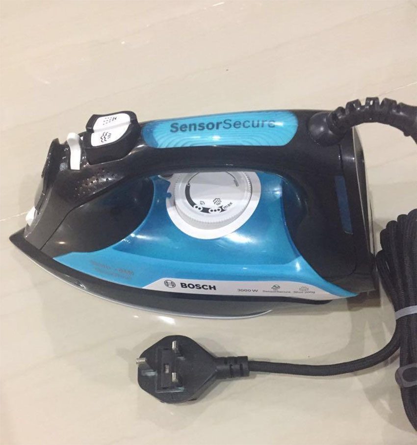 Bàn ủi hơi nước Bosch TDA5080GB