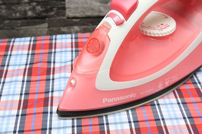 Bàn ủi hơi nước Panasonic PABU-NI-P300T