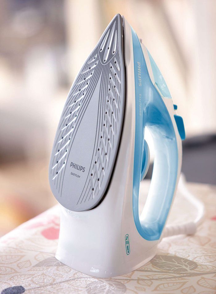 Bàn ủi hơi nước Philips GC1028
