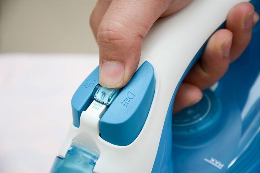 Bàn ủi hơi nước Philips GC2910 - Hàng chính hãng