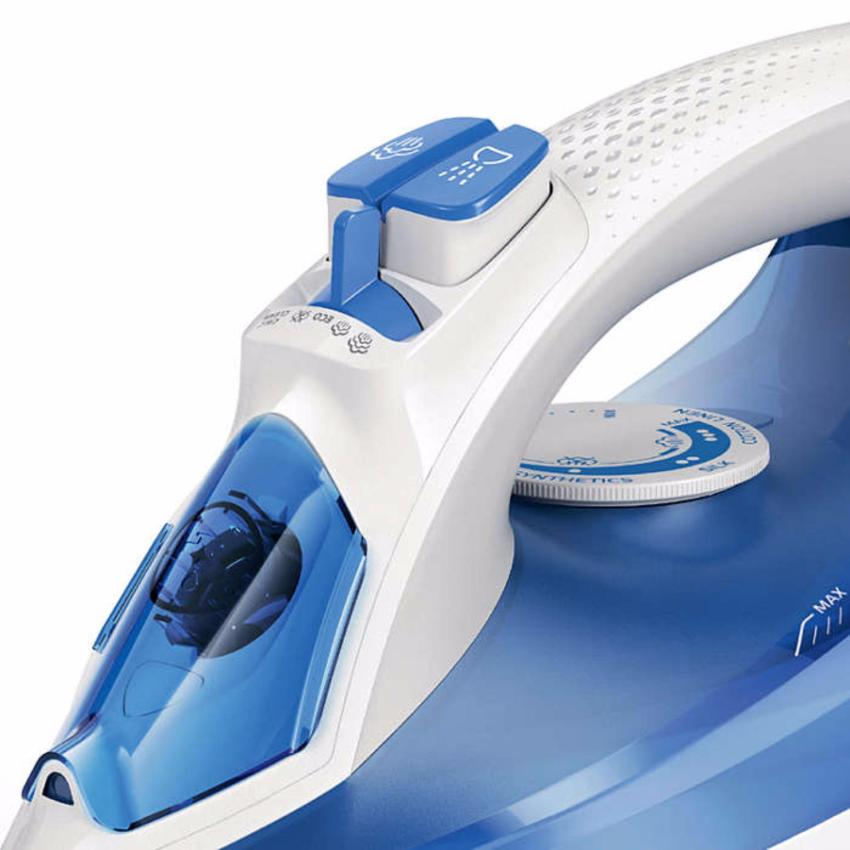 Bàn ủi hơi nước Philips GC2990 có dung tích 320ml