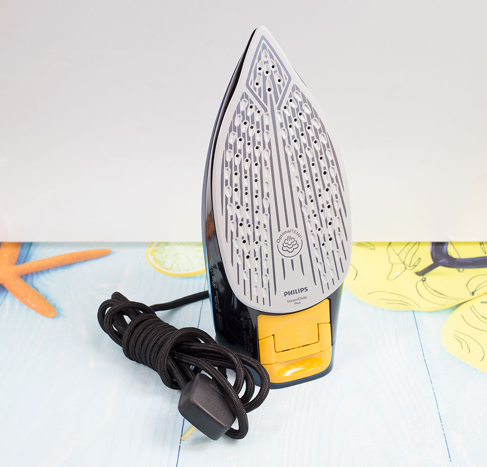 Bàn ủi hơi nước Philips GC4938 - Hàng chính hãng