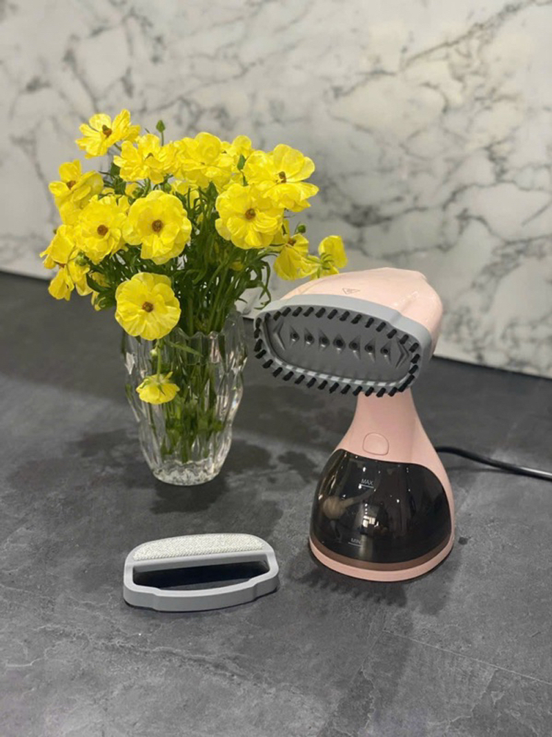 Thiết kế dạng cầm tay nhỏ gọn, trọng lượng chỉ nặng 1.2kg 