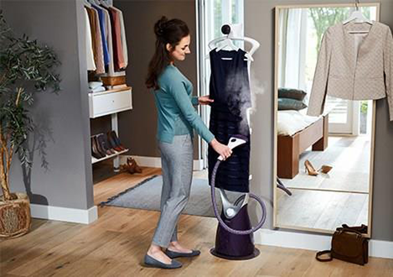 Bàn ủi hơi nước đứng Philips GC556 - Hàng chính hãng