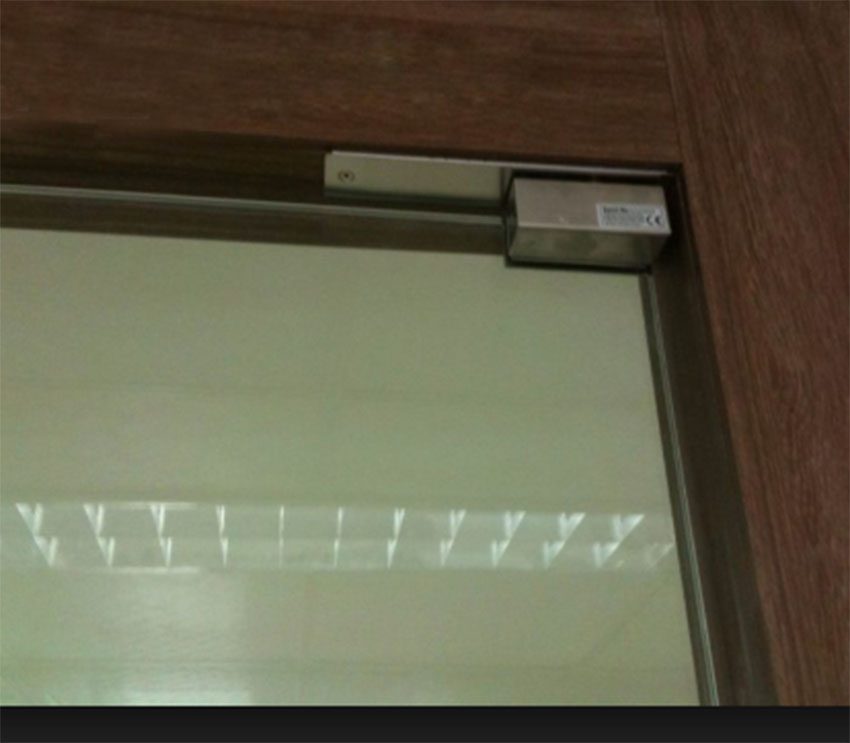 Chức năng của bát dưới khóa chốt Soyal AR-LBB