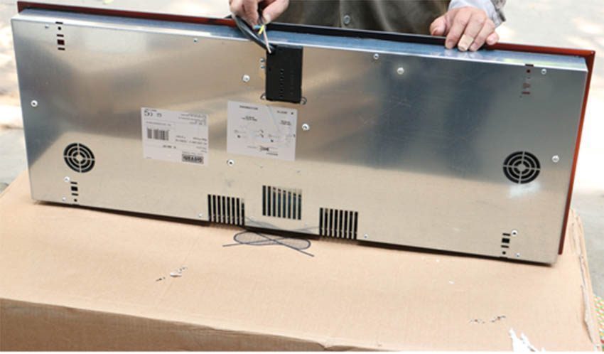 Chất liệu của bếp bốn từ Giovani G_490 RT