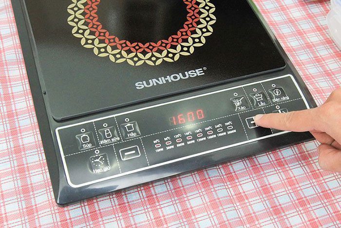 Bếp điện từ Sunhouse SHD6146