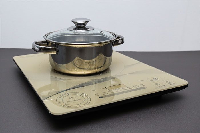 Bếp điện từ Sunhouse SHD6866