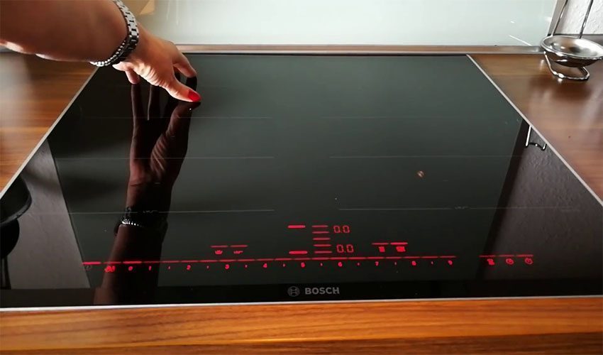 Lắp âm của Bếp điện từ âm Bosch PXX675DC1E 
