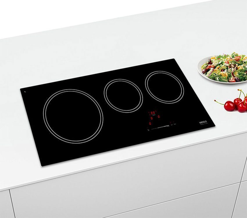 Thiết kế lắp âm hiện đại của bếp điện từ ba âm kính Mergo M-8038I
