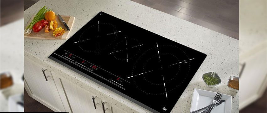 Thiết kế lắp âm sang trọng và hiện đại của bếp điện từ ba âm kính Teka IZ 8320 HS
