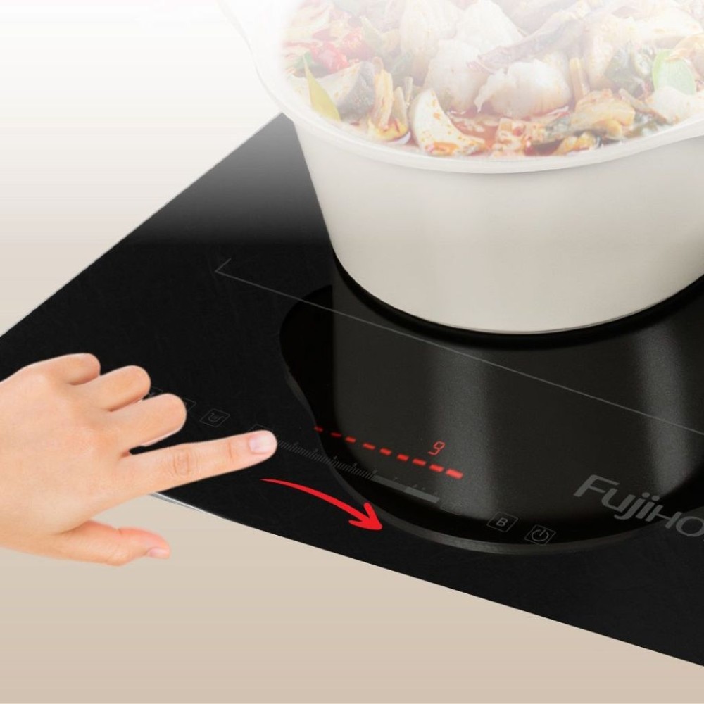 Điều khiển cảm ứng siêu nhạy, dễ thao tác