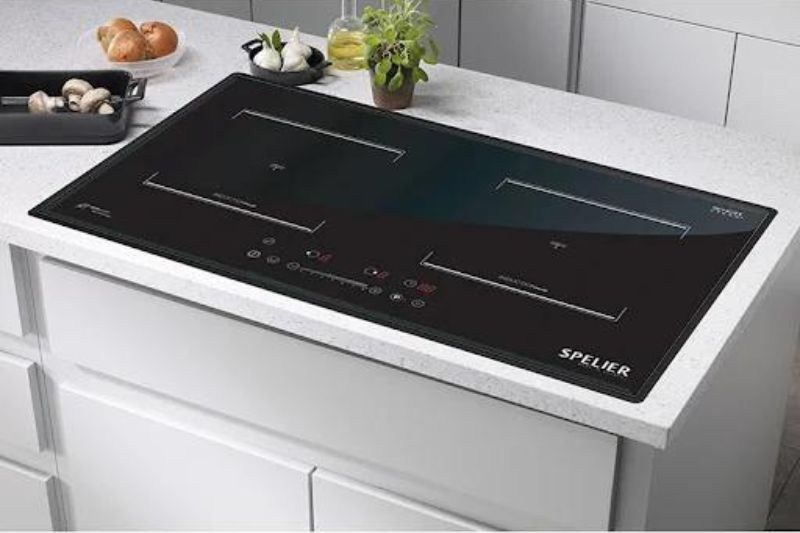 Thiết kế lắp âm bàn bếp, tăng tính thẩm mỹ và tiết kiệm không gian