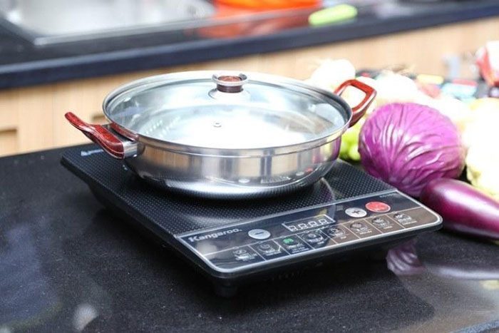 Bếp điện từ đơn Kangaroo KG365i (Ðen) kèm nổi lẩu - Hàng chính hãng