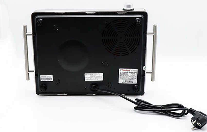 Chất liệu của bếp đơn hồng ngoại Nagakawa NAG0701