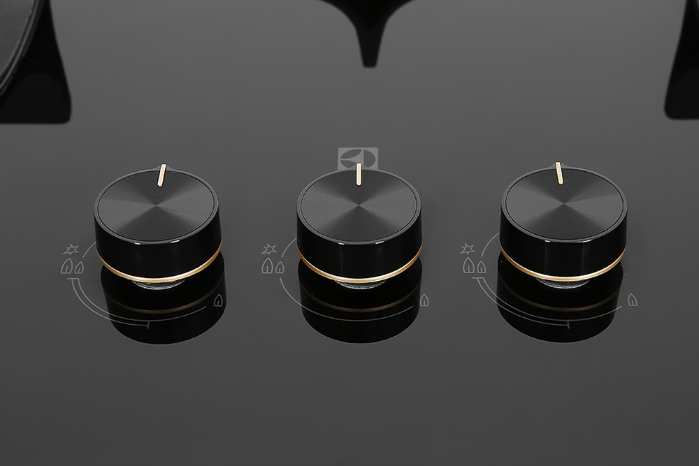 Bếp gas âm 3 bếp Electrolux EHG8321BC - Hàng chính hãng