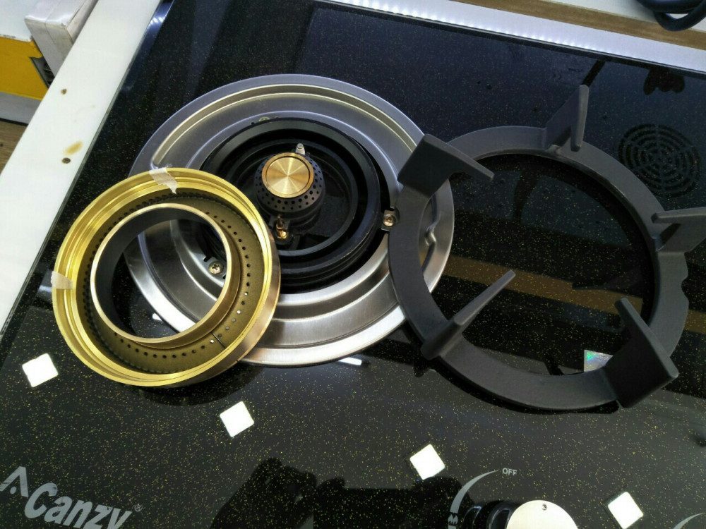 Chi tiết của bếp gas âm Canzy CZ-688