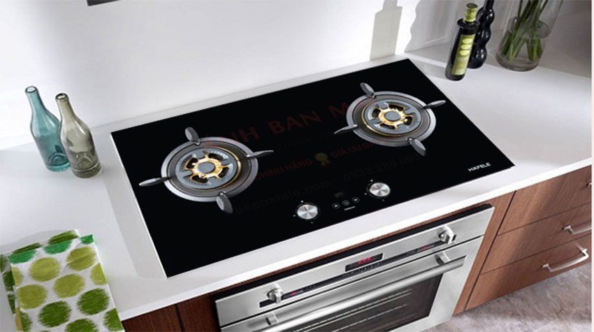 Thiết kế hiện đại, sang trọng của bếp gas đôi âm kính Hafele HC-G802B