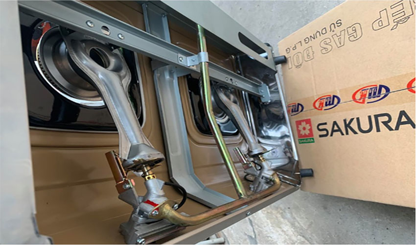 Bếp gas đôi dương Sakura SA-628T - Hàng chính hãng