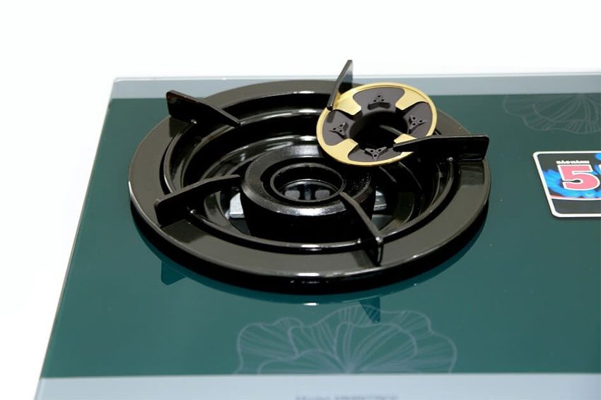 Chất liệu của bếp gas dương kính Sunhouse Mama MMB0780S