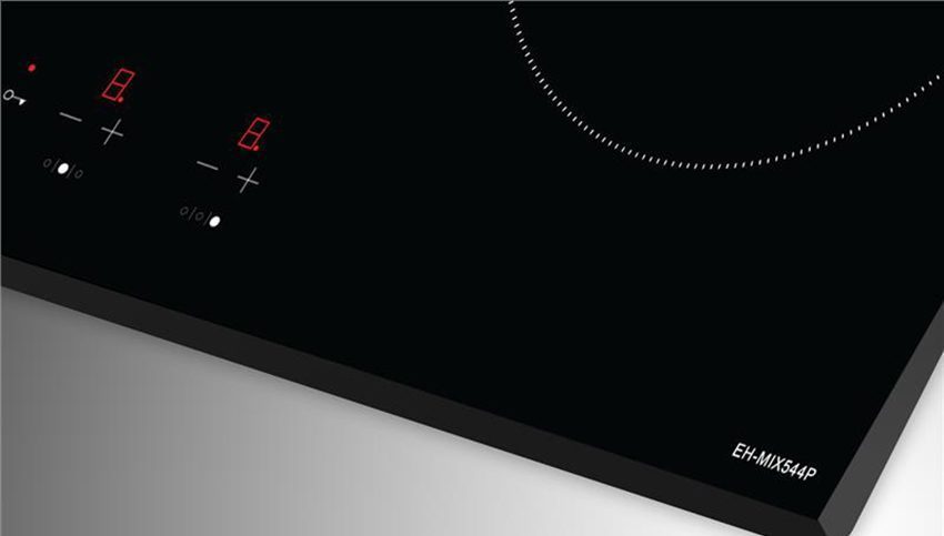 Bếp hỗn hợp ba Chef's EH-MIX544P sử dựng mặt kính chịu lực, chịu nhiệt siêu bến