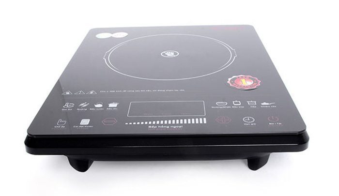 Bếp hồng ngoại Comet CM5528