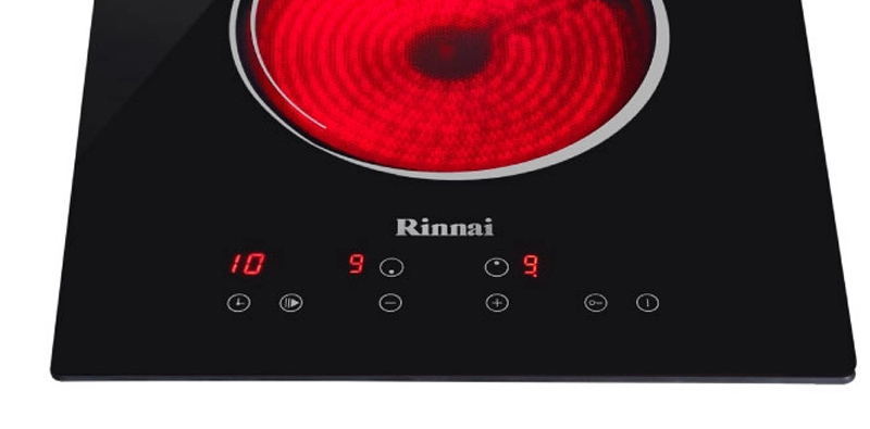 Bảng điều khiển cảm ứng siêu nhạy cùng với màn hình LED