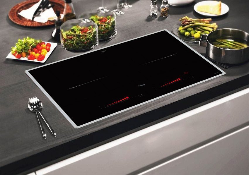  Bếp từ Canzy CZ 702IP với thiết kế sang trọng