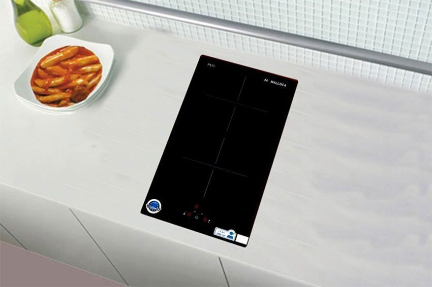 Thiết kế lắp âm hiện đại của bếp từ Domino âm kính Malloca MDI 302