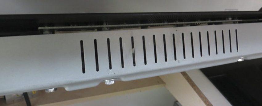 Khe thoát nhiệt của bếp từ Sevilla SV-922I