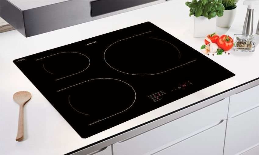 Thiết kế lắp âm đẹp mắt và hiện đại của bếp từ ba âm kính Brandt TI118B