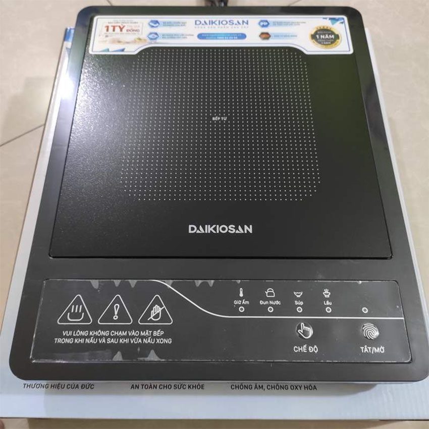 Chất liệu của Bếp từ đơn Daikiosan DKT-100001