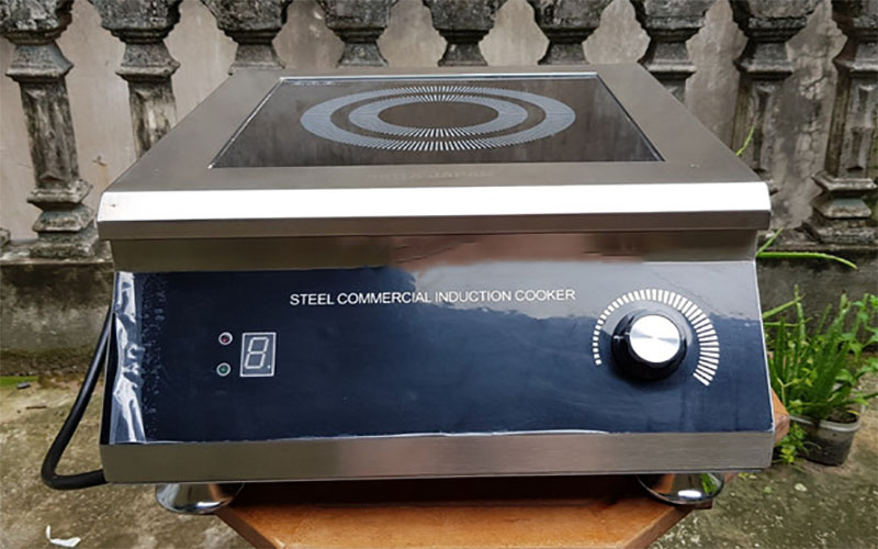 Bếp từ công nghiệp Akita Japan 5000W mặt phẳng - Hàng chính hãng