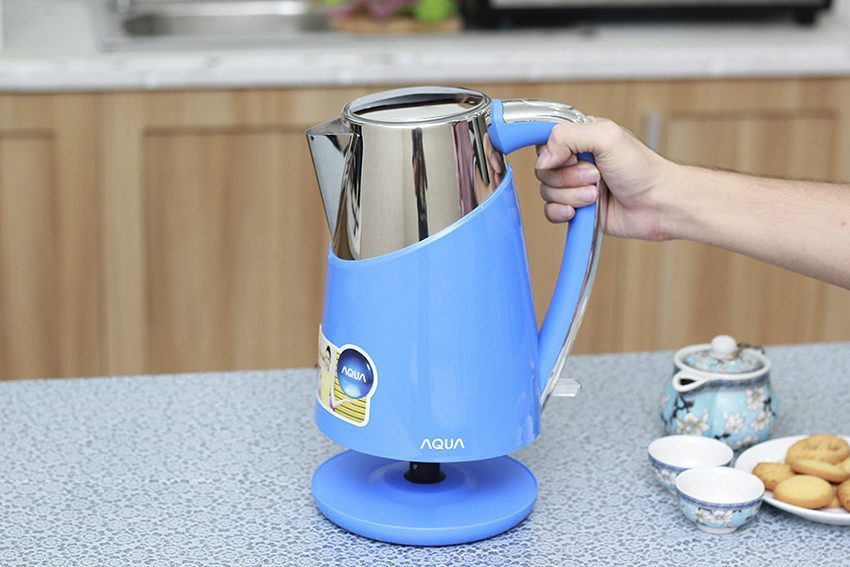 Chức năng của bình đun siêu tốc Aqua AJK-F615