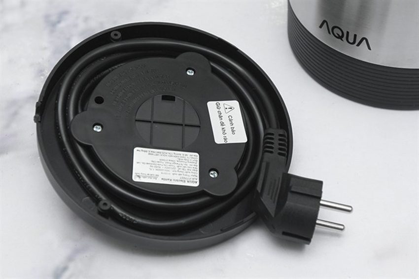 Thiết kế đế của bình đun siêu tốc Aqua AJK-F776ST