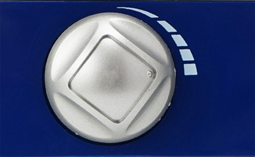 Núm xoay điều chỉnh của bình nước nóng chống cặn, chống giật Ferroli QQEvo AE 50L