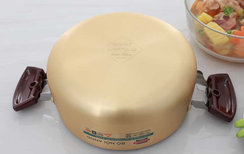 Thiết kế đáy của bộ nồi Anod Sunhouse SH6634