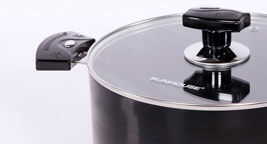 Thiết kế nắp của bộ nồi Anod Sunhouse SH8937