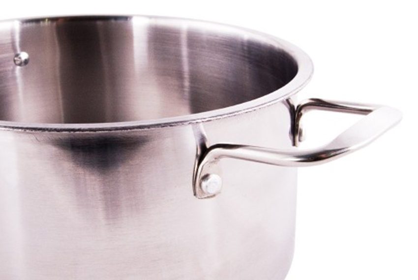 Thiết kế tay cầm của bộ nồi sunhouse SH116