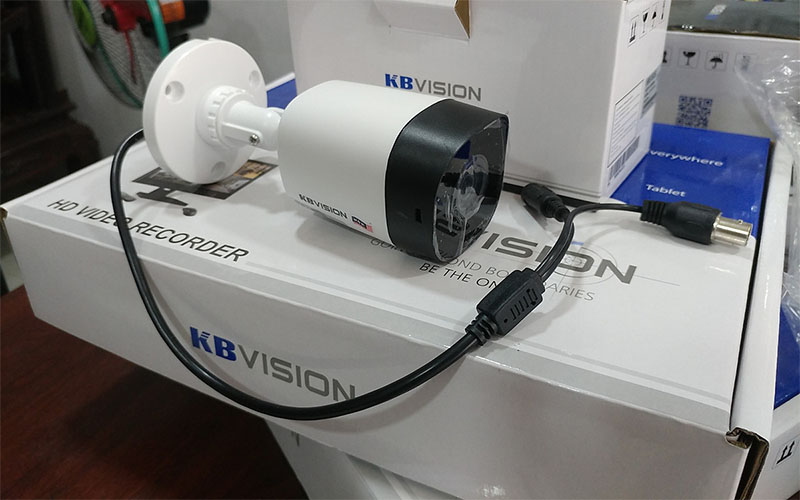 Camera HD Analog Kbvision KX-A2111C4 - Hàng chính hãng